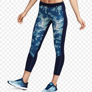 Under Armor Heatgear Reversible Womens Cropped Compression Leggings Size Large
